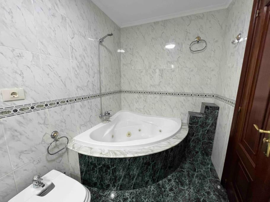 Gran Terraza Muy Centrico Apartment Vigo Ngoại thất bức ảnh